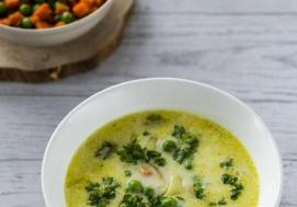 Zupa z zielonym groszkiem